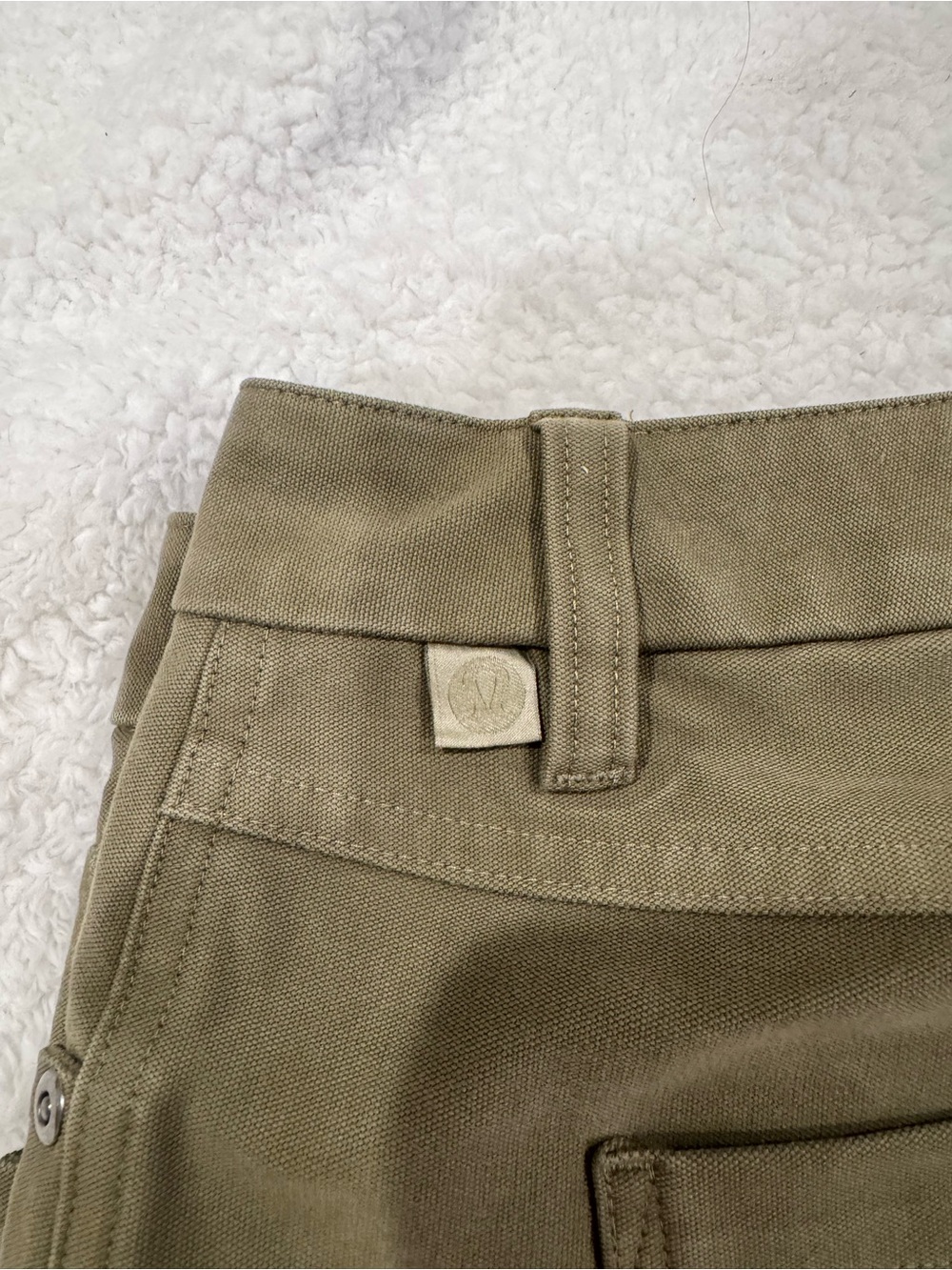 Lululemon men’s Olive Green Canvas ABC Pants